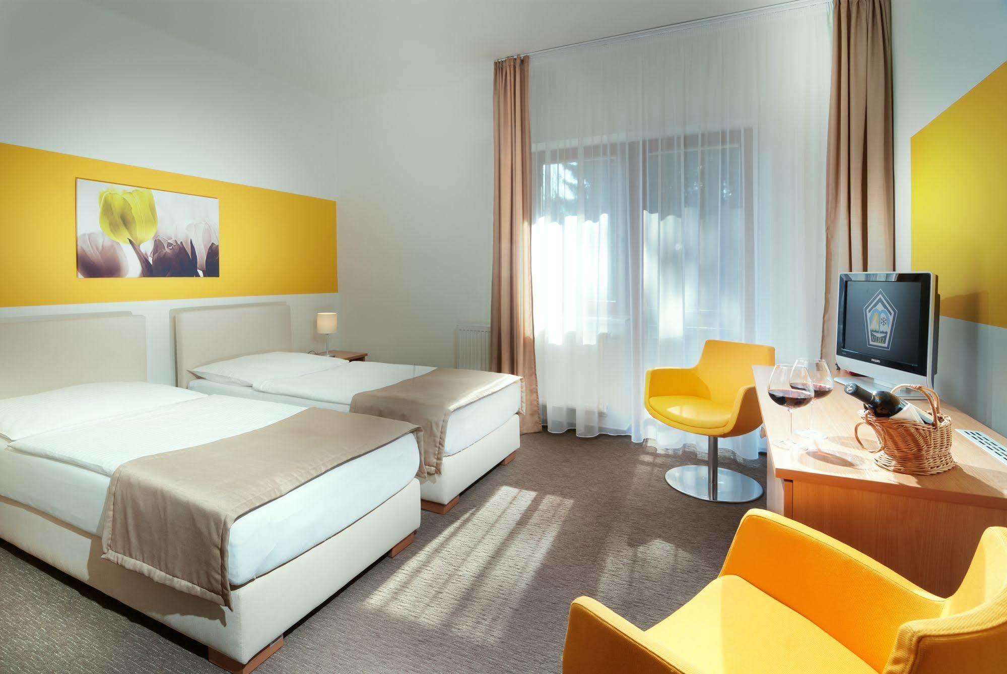 Hotel Vz Bedrichov Шпиндлерув-Млин Экстерьер фото